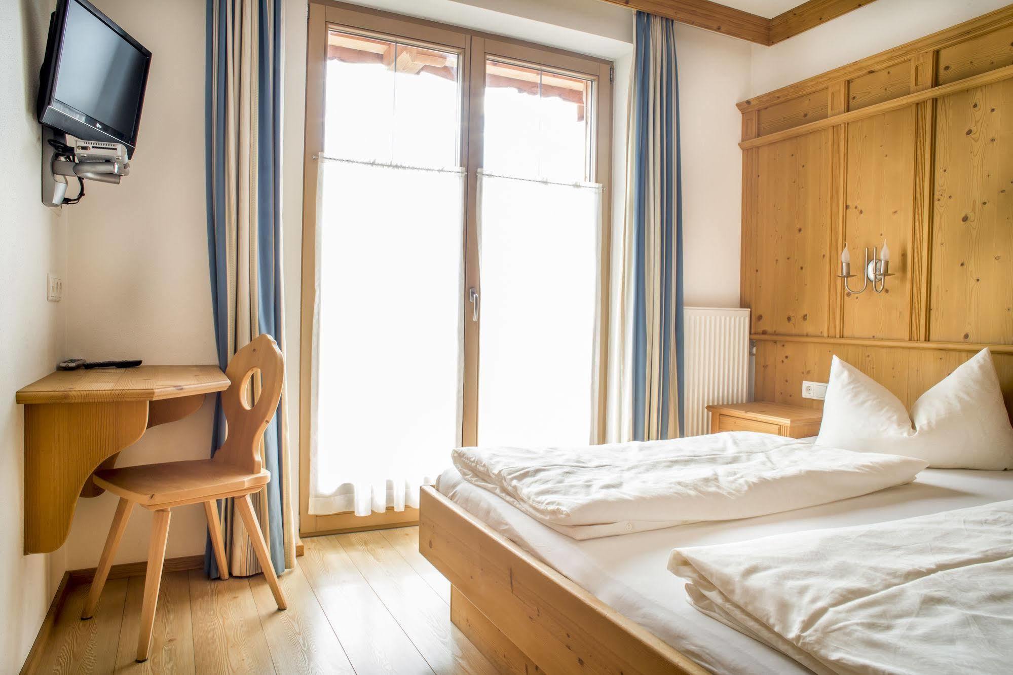 Das Gaestehaus Schneider Am Dorfplatz Alpbach Εξωτερικό φωτογραφία