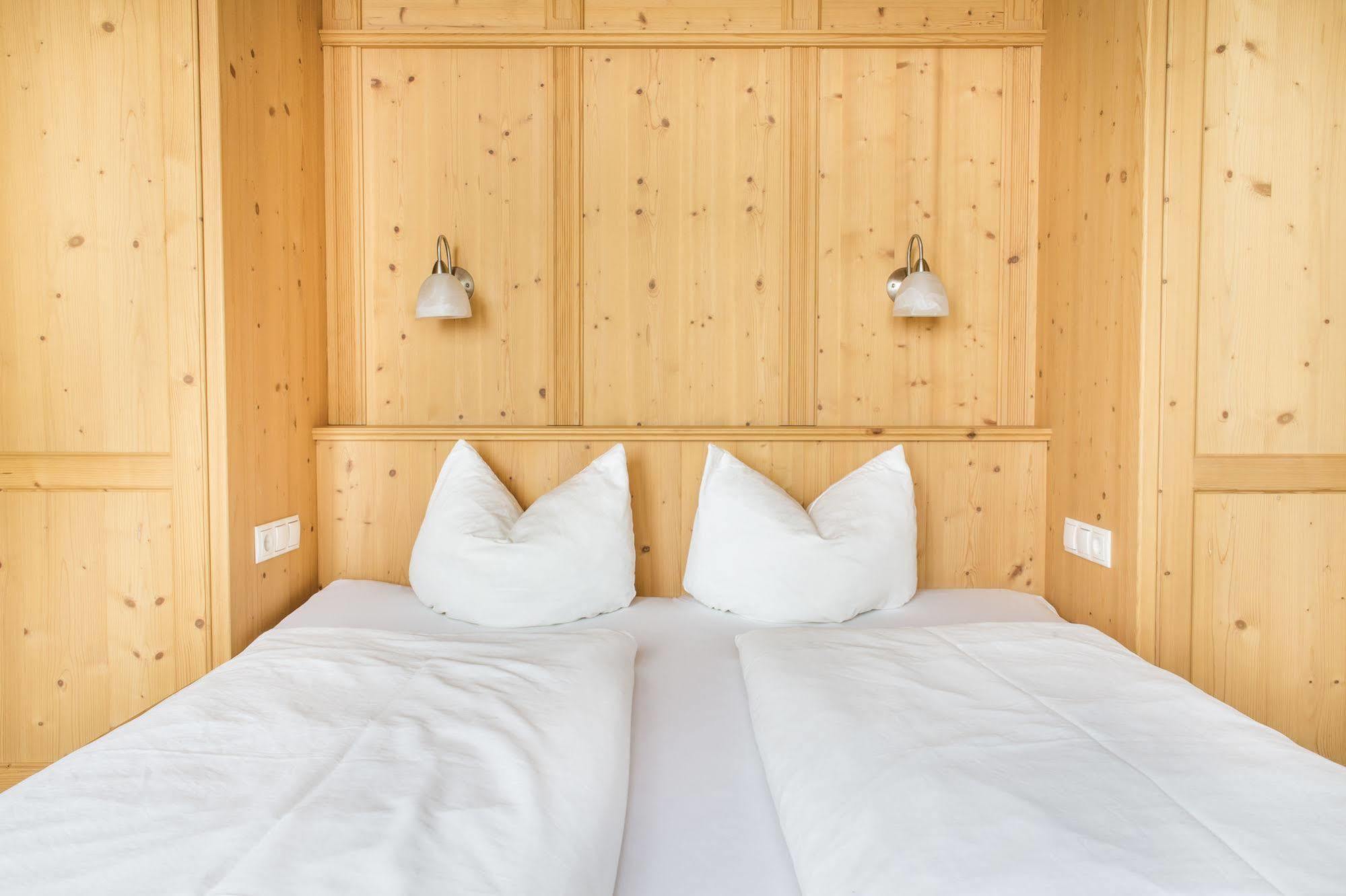 Das Gaestehaus Schneider Am Dorfplatz Alpbach Εξωτερικό φωτογραφία