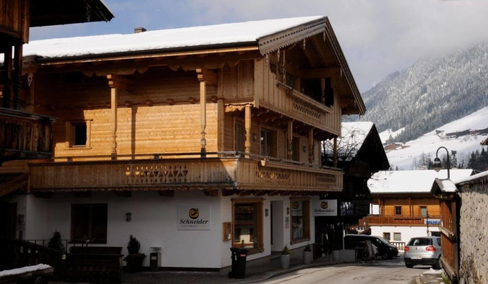 Das Gaestehaus Schneider Am Dorfplatz Alpbach Εξωτερικό φωτογραφία
