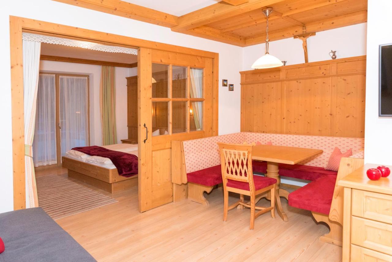 Das Gaestehaus Schneider Am Dorfplatz Alpbach Εξωτερικό φωτογραφία