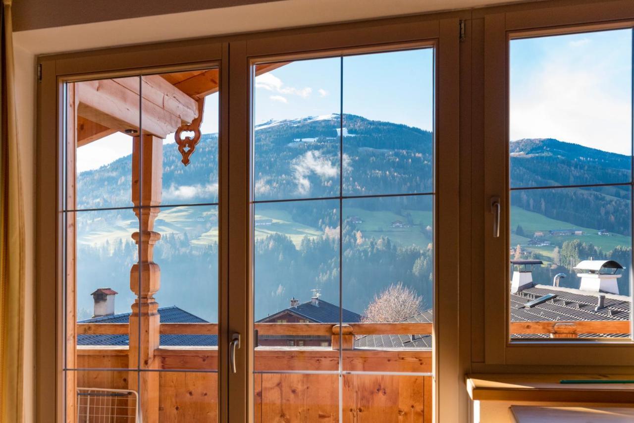 Das Gaestehaus Schneider Am Dorfplatz Alpbach Εξωτερικό φωτογραφία