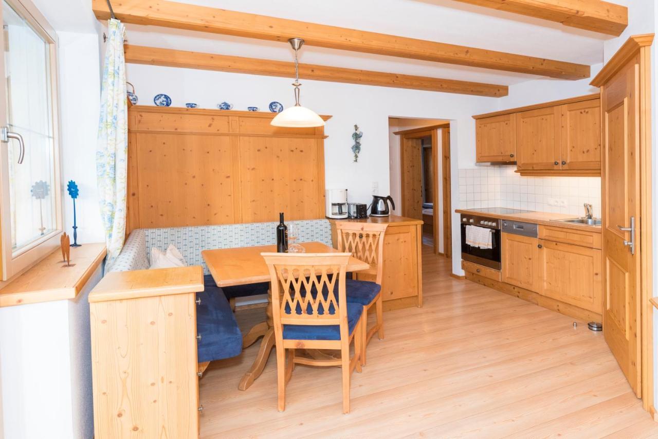 Das Gaestehaus Schneider Am Dorfplatz Alpbach Εξωτερικό φωτογραφία