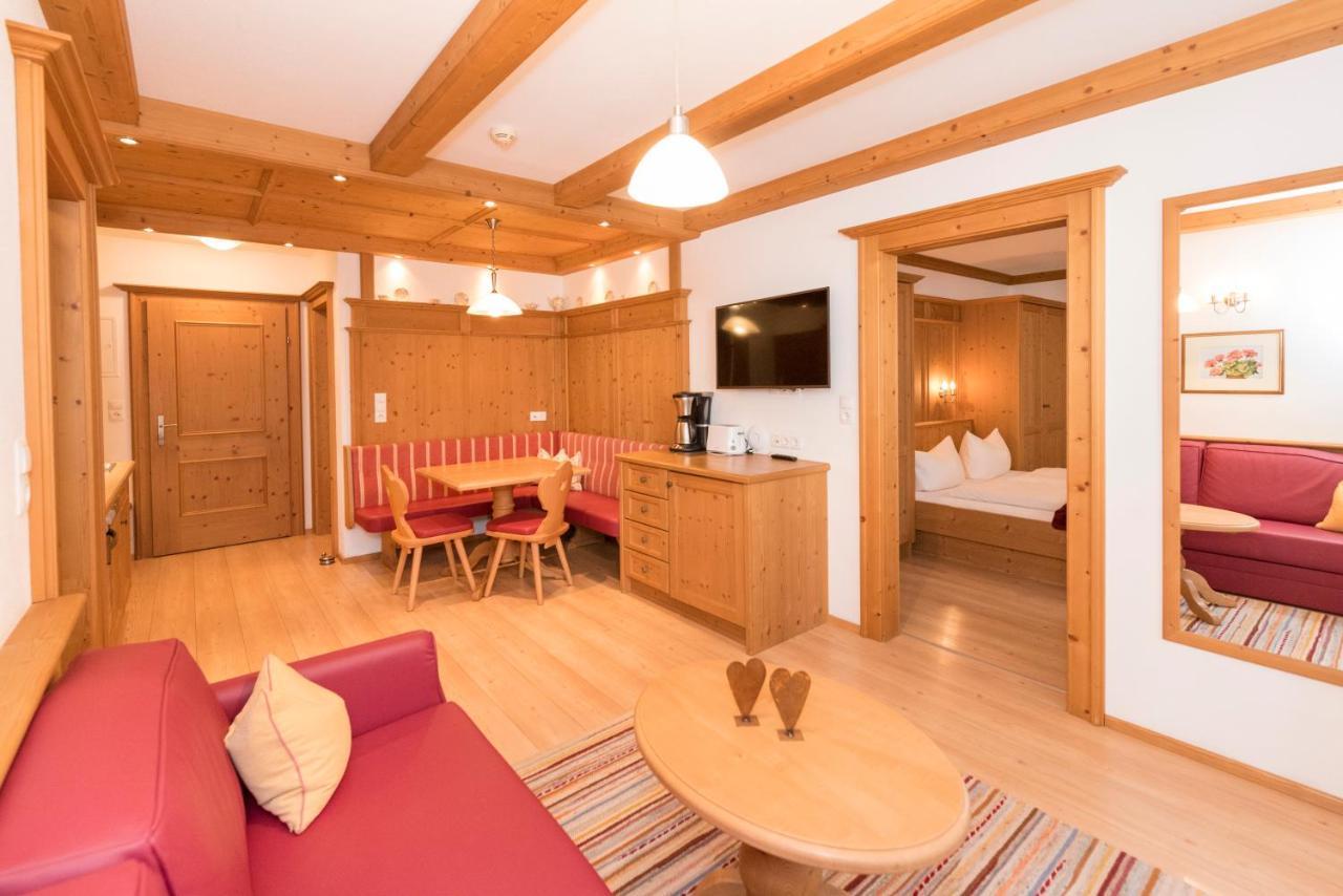 Das Gaestehaus Schneider Am Dorfplatz Alpbach Εξωτερικό φωτογραφία