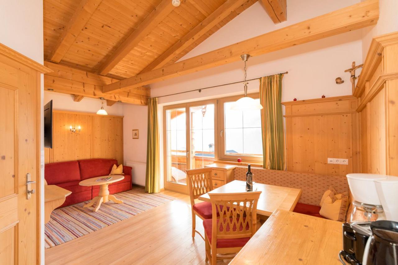 Das Gaestehaus Schneider Am Dorfplatz Alpbach Εξωτερικό φωτογραφία