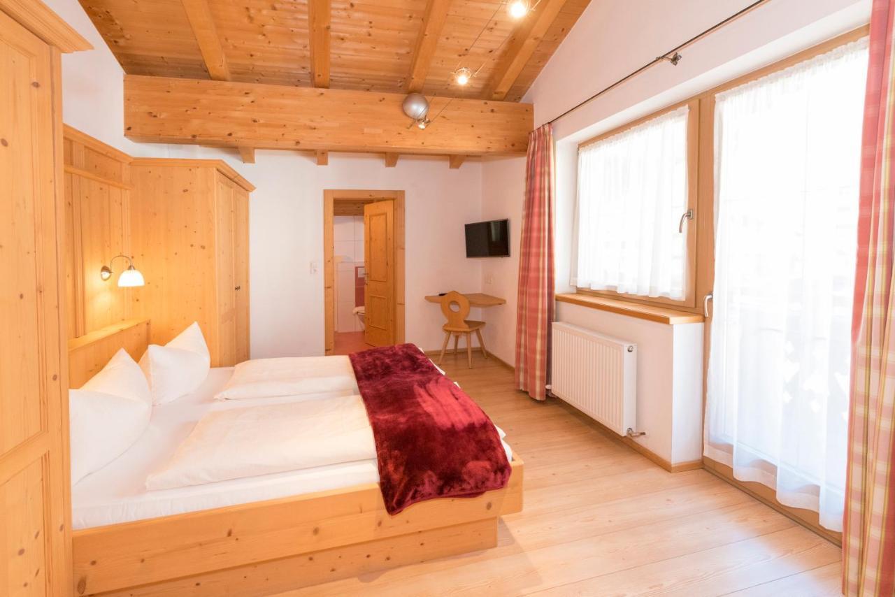 Das Gaestehaus Schneider Am Dorfplatz Alpbach Εξωτερικό φωτογραφία